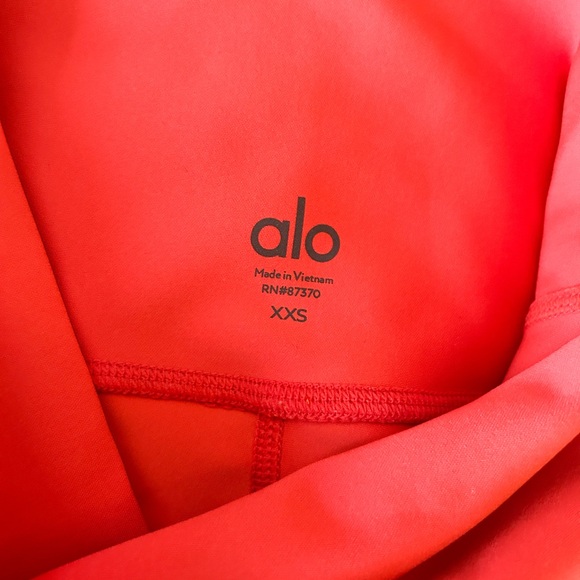 ALO Yoga Airlift Legging - Picture 10 of 10